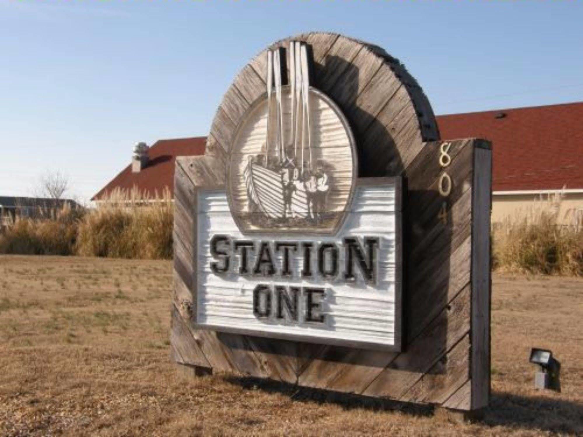 Station One By Kees Vacations Aparthotel Kill Devil Hills Exterior photo